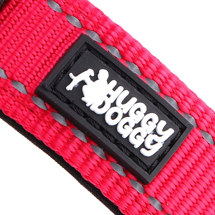 Logo na obroży dla psów marki HUGGY DOGGY